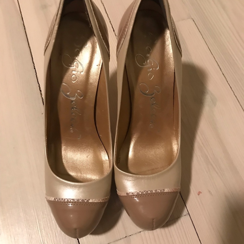 Sergio Zelcer Nude pumps - Size 8.5 - EUC